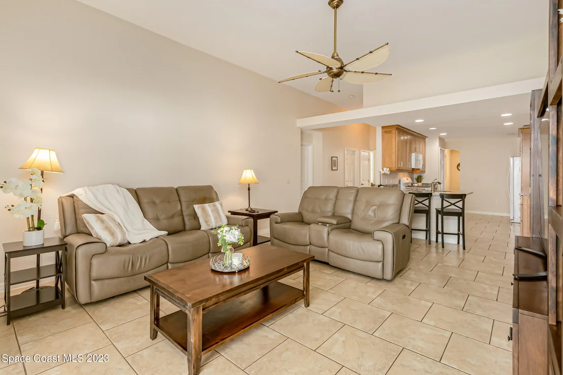 Photo of 4033 Estancia Way