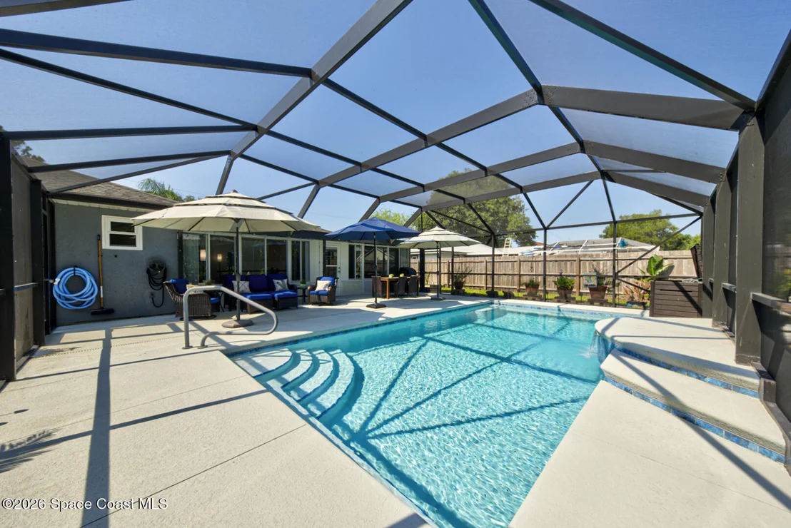 Photo of 6520 Adrian Street