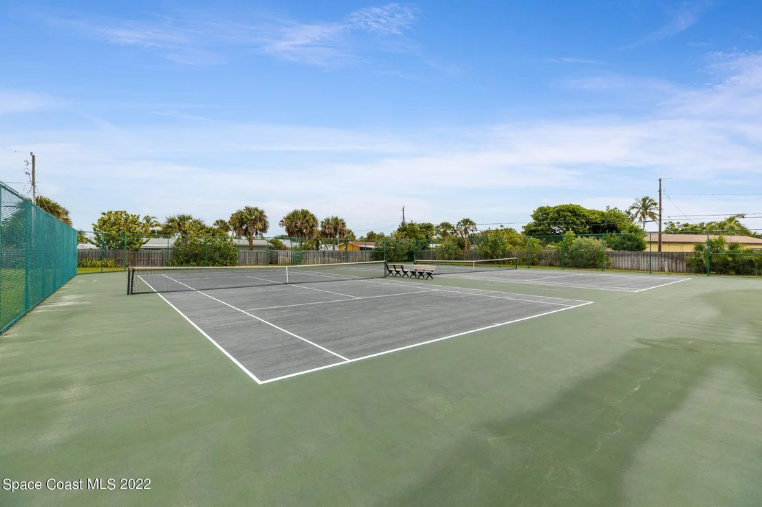 Photo of 356 Southampton Drive