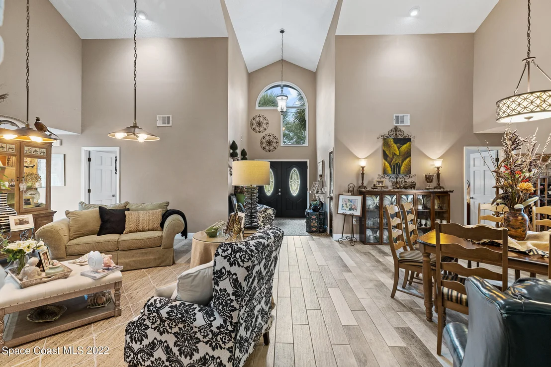 Photo of 810 Kerry Downs Circle