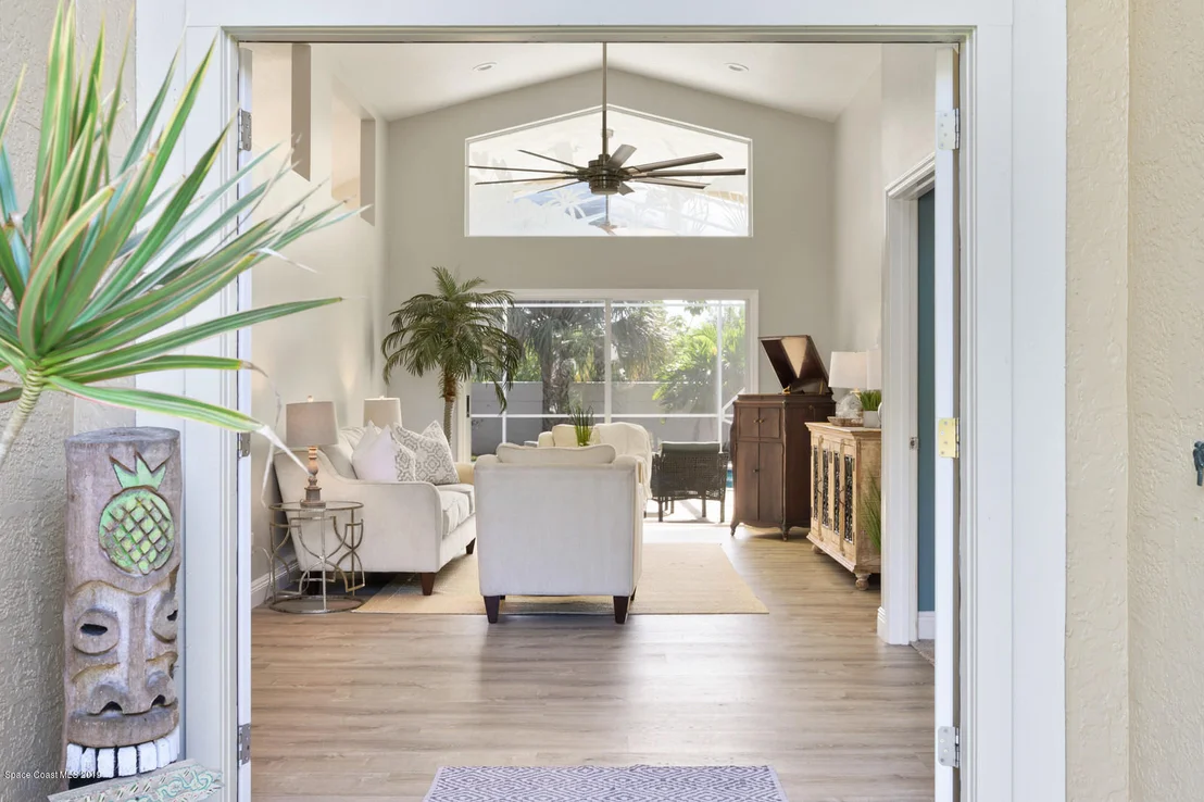Photo of 393 Peregrine Drive