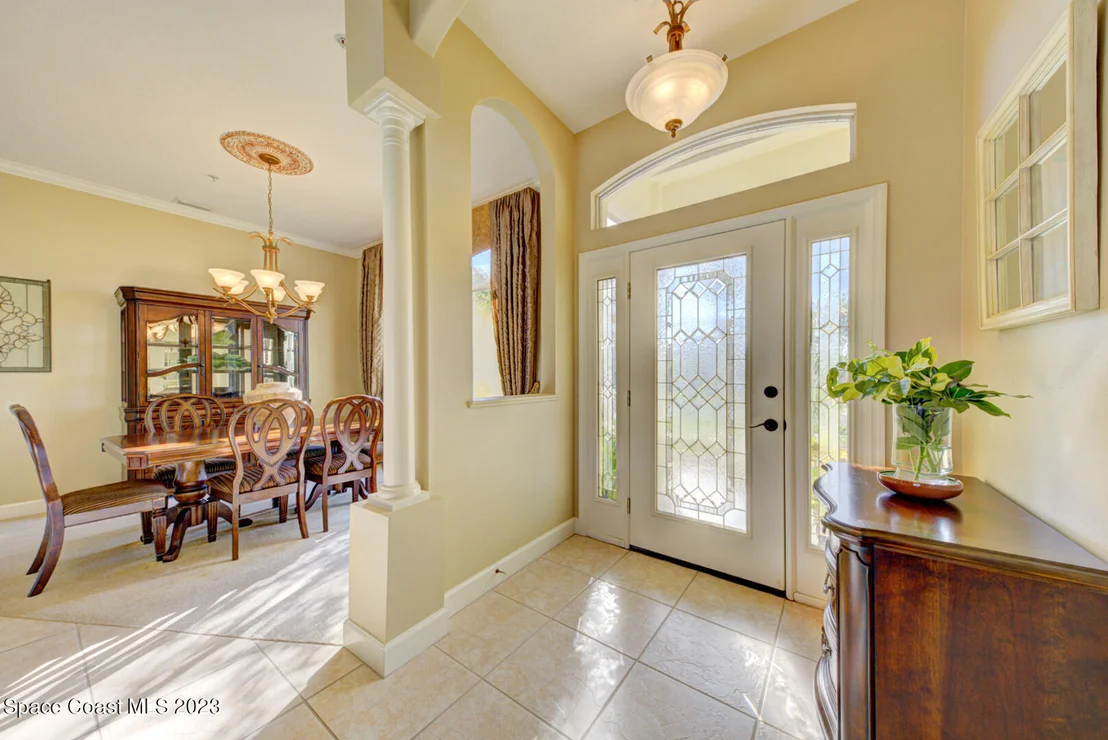 Photo of 2614 Canterbury Circle