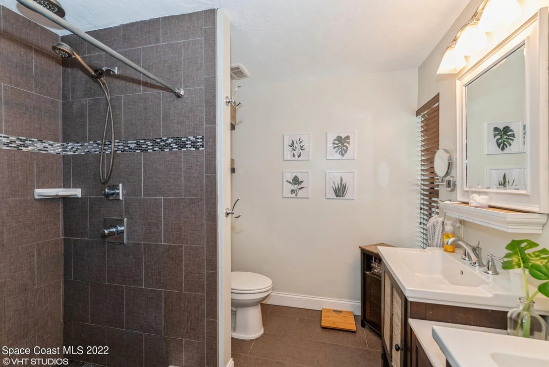 Photo of 386 Timberlake Drive