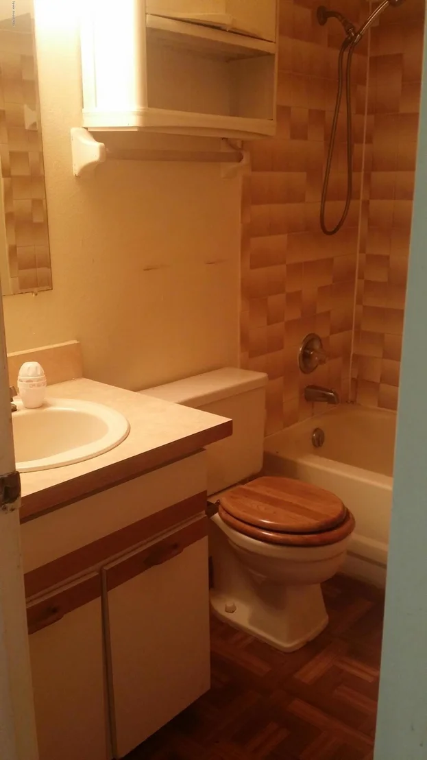 Photo of Unit R65 at 1880 Murrell Road