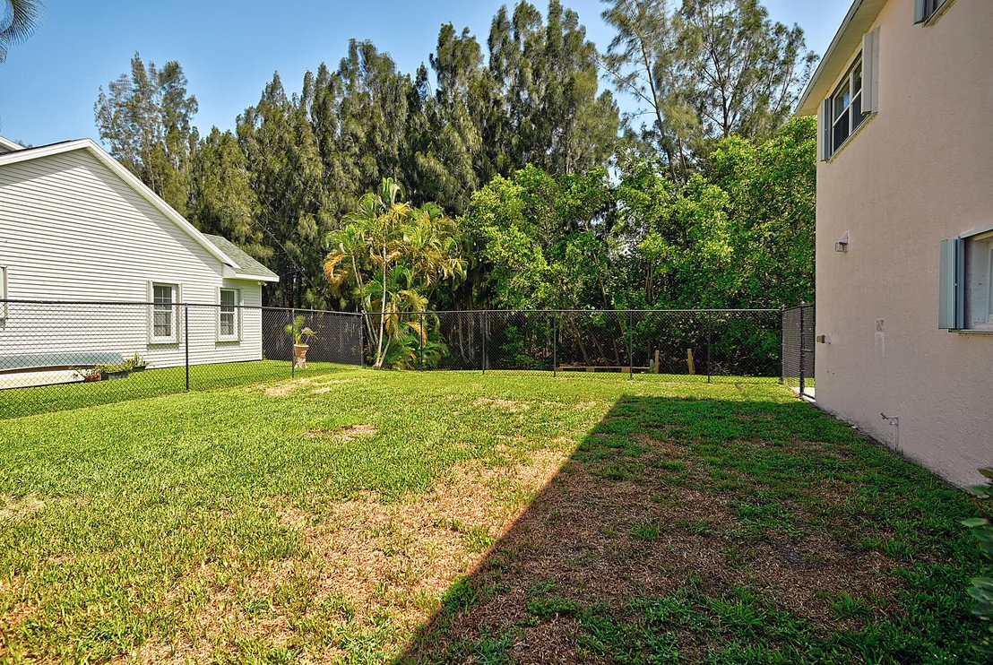 Photo of 332 Nikomas Way