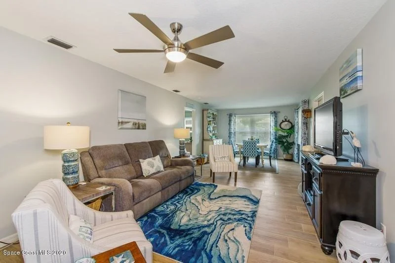 Photo of 208 Chalet Avenue