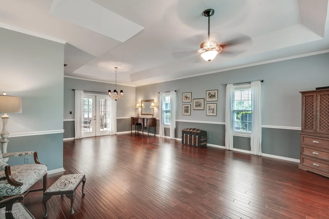 Photo of 685 Woodbridge Drive