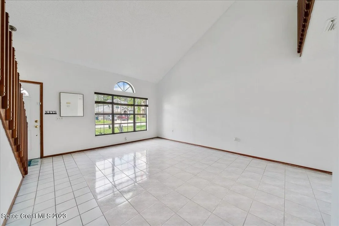 Photo of 1537 Clover Circle