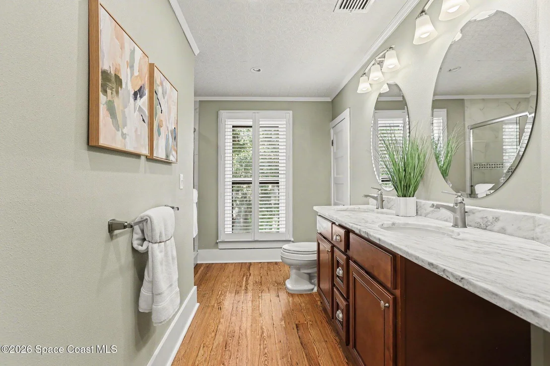 Photo of 35 Barton Avenue