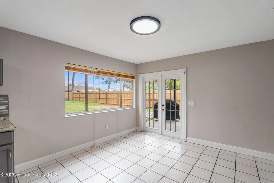 Photo of 1125 Galty Circle NE