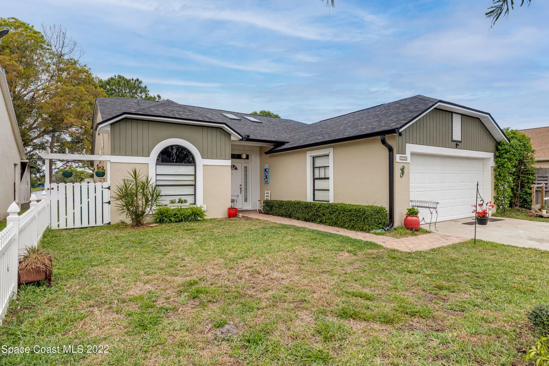 Photo of 1747 Clover Circle