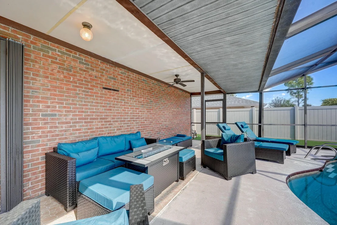 Photo of 2039 Bottlebrush Drive