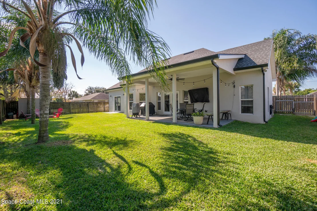 Photo of 6495 Bamboo Avenue