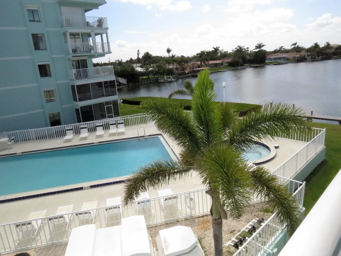 Photo of Unit 2303 at 1750 Commodore Boulevard