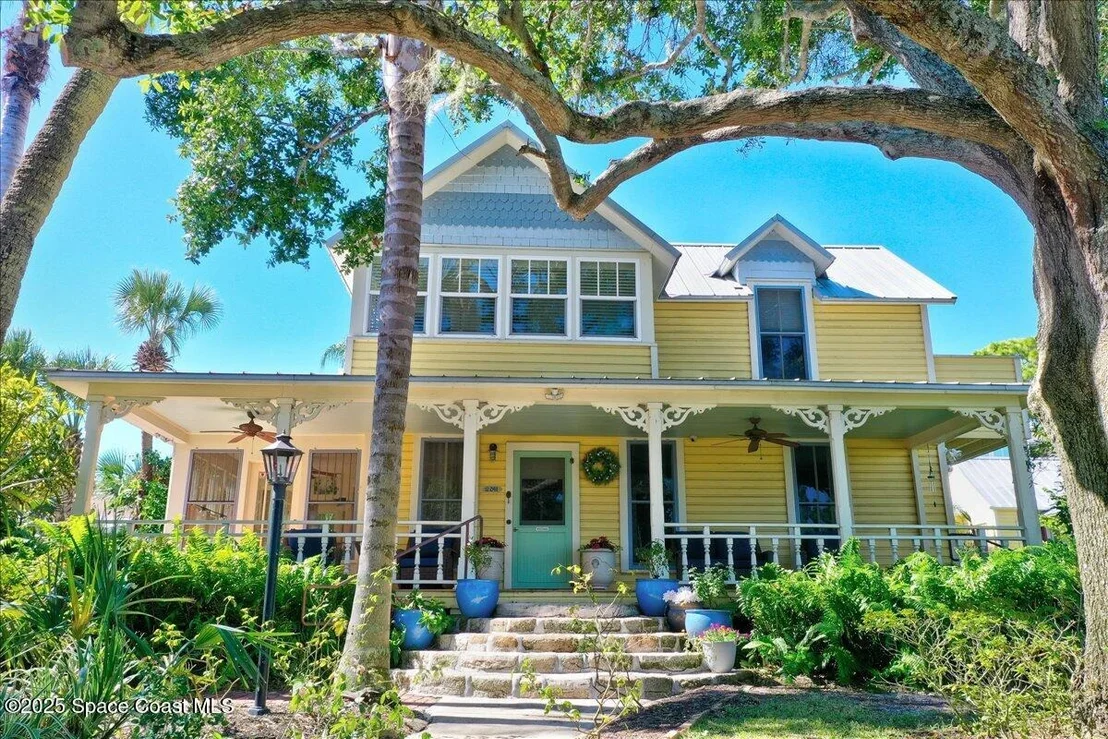 Photo of 241 N Indian River Drive