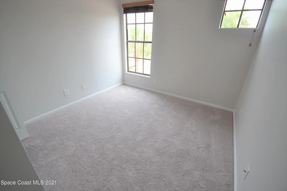 Photo of 650 Parnell Avenue