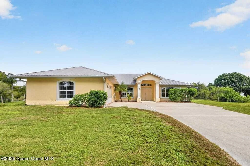 Photo of 4630 Sand Point Road
