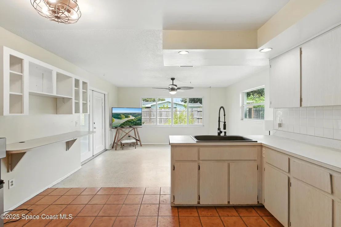 Photo of 582 Croton Road