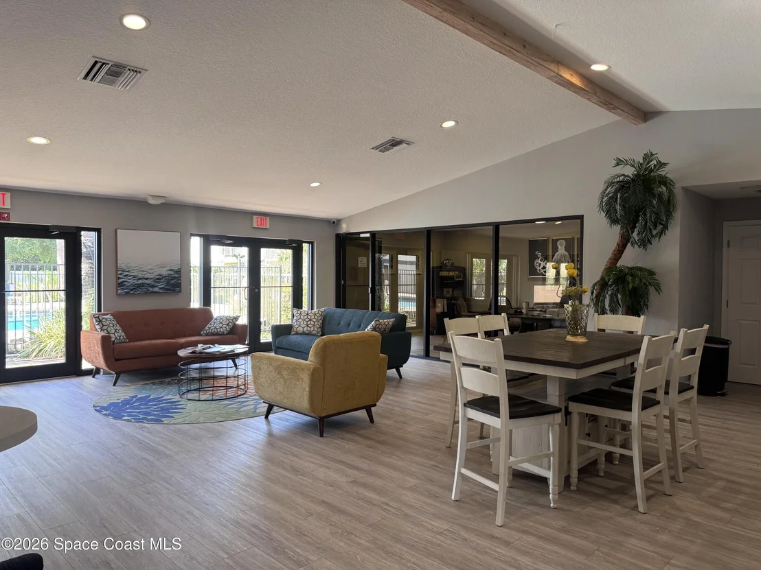 Photo of 2885 Regency Drive
