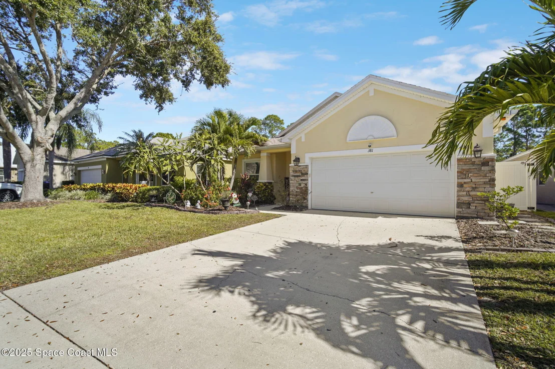 Photo of 381 Waterside Circle