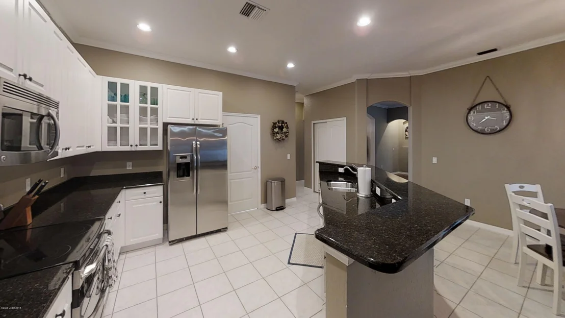 Photo of 975 Carriage Hill Road
