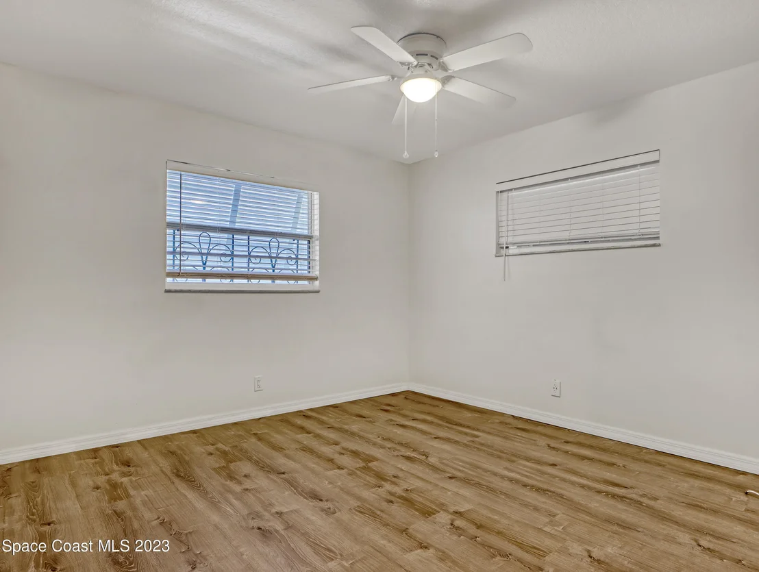 Photo of 355 Grant Avenue