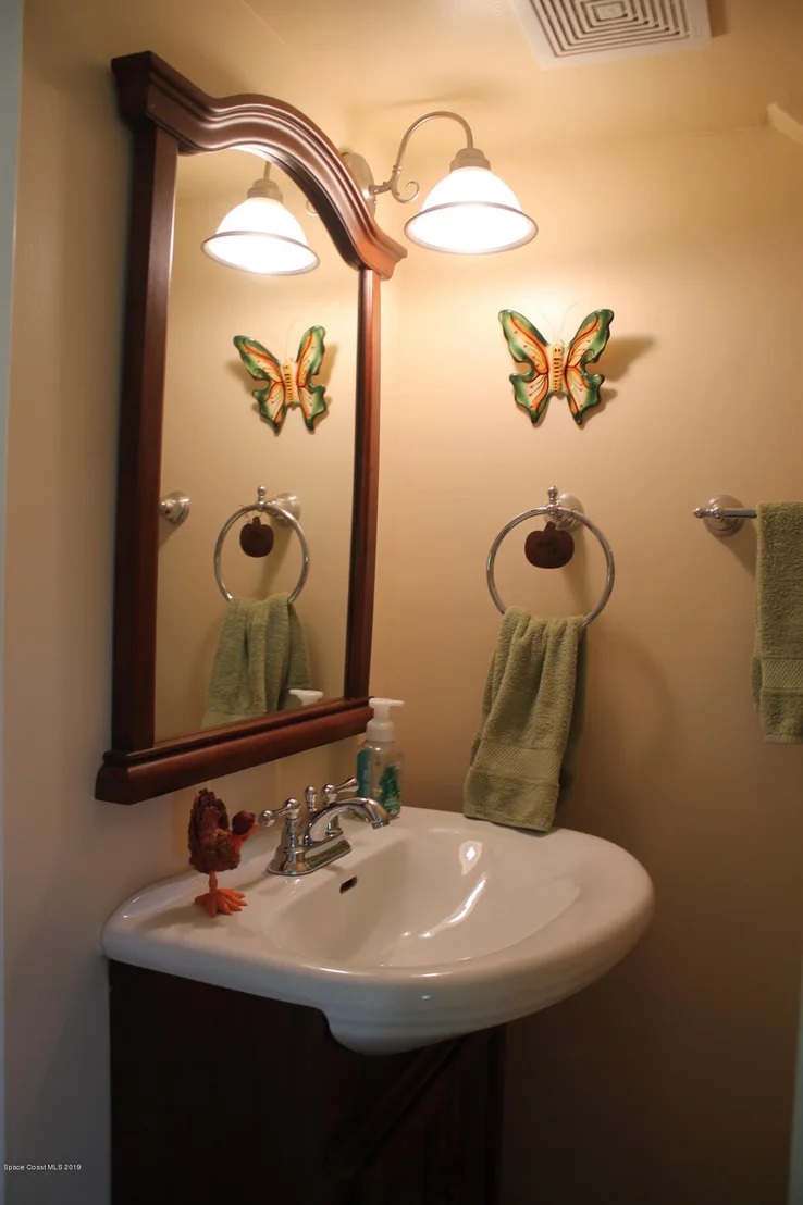 Photo of 3212 Buckingham Lane