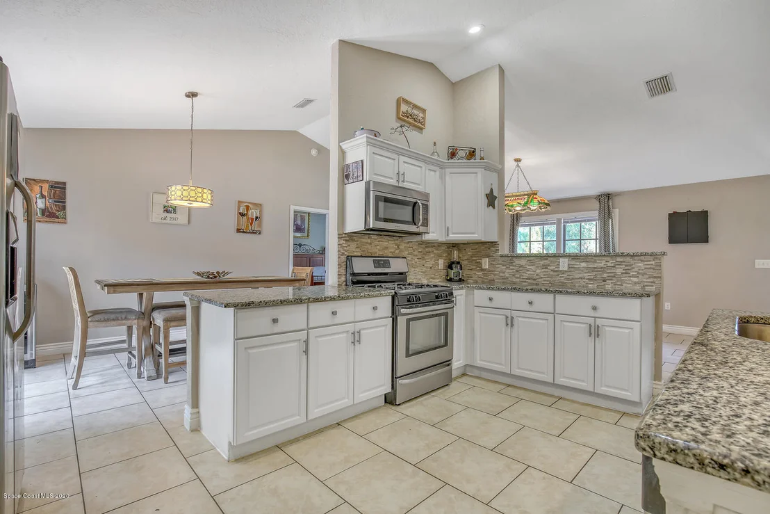 Photo of 1247 Walnut Grove Way