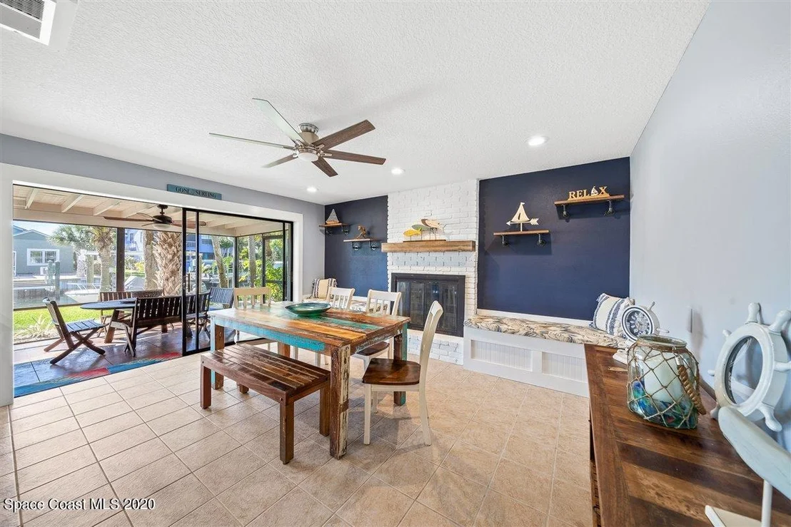 Photo of 393 Nikomas Way