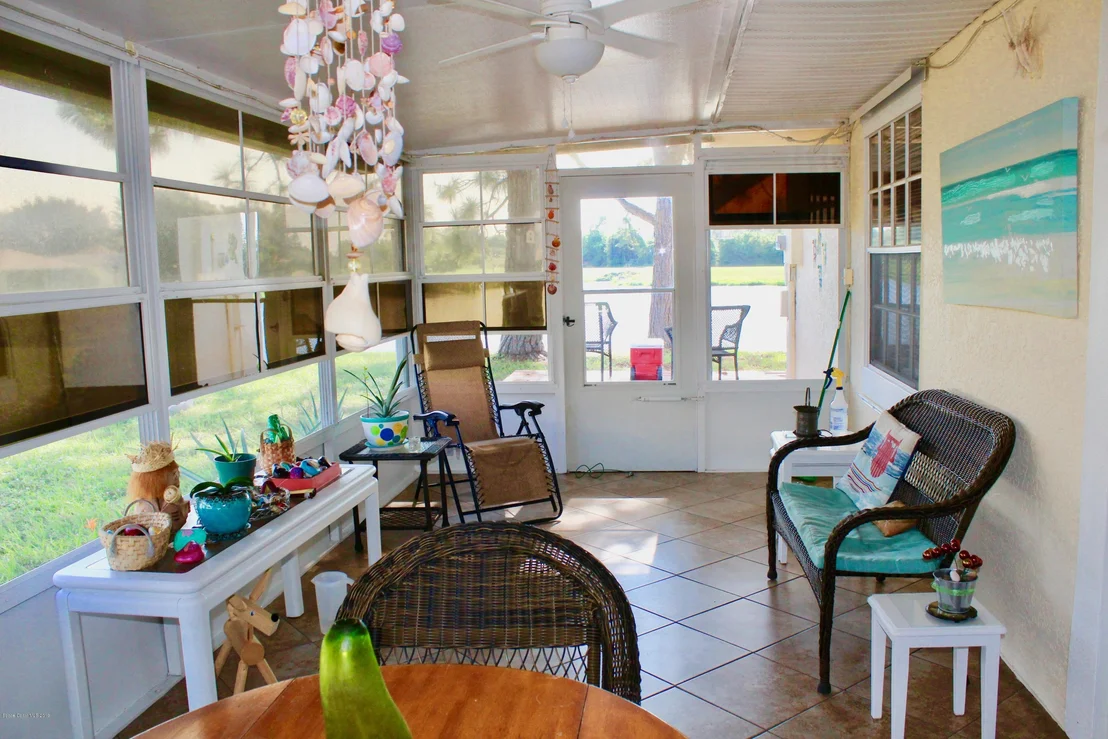 Photo of 1027 Goldenrod Circle NE