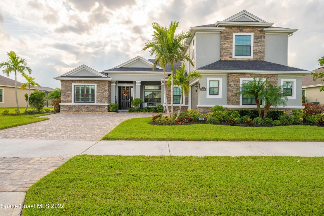 Photo of 7696 Wyndham Drive