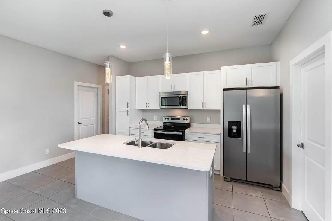Photo of 1253 Amazon Lane