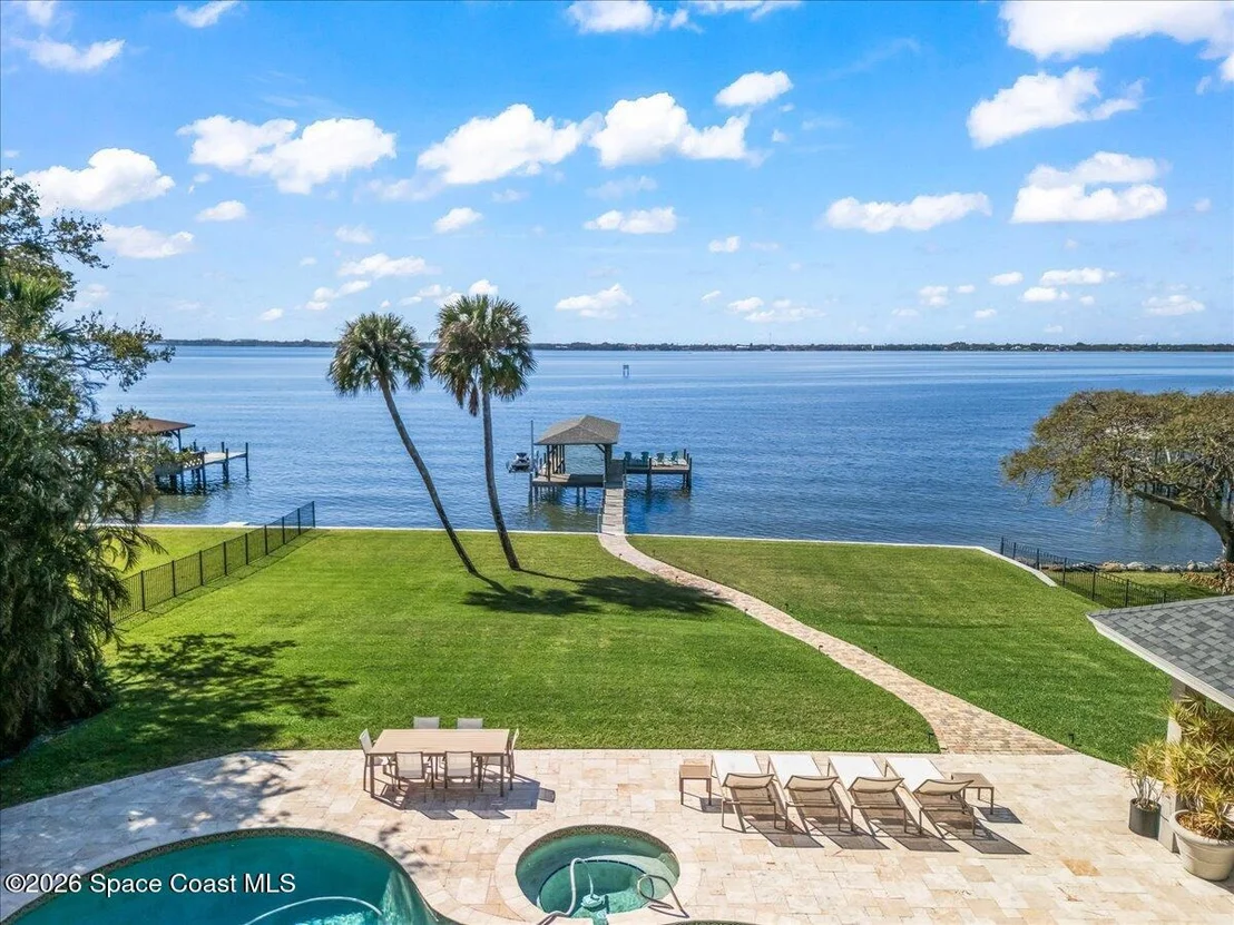 Photo of 408 Riverside Drive