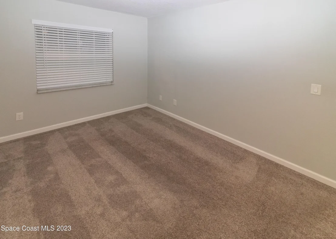 Photo of 800 Mark David Boulevard