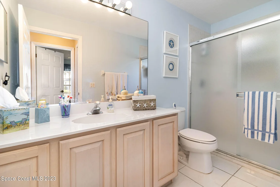 Photo of 2421 Addington Circle