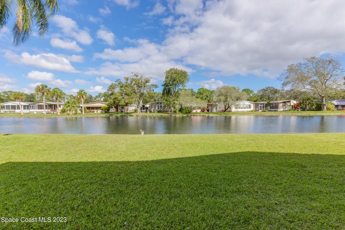 Photo of 4423 Twin Lakes Drive