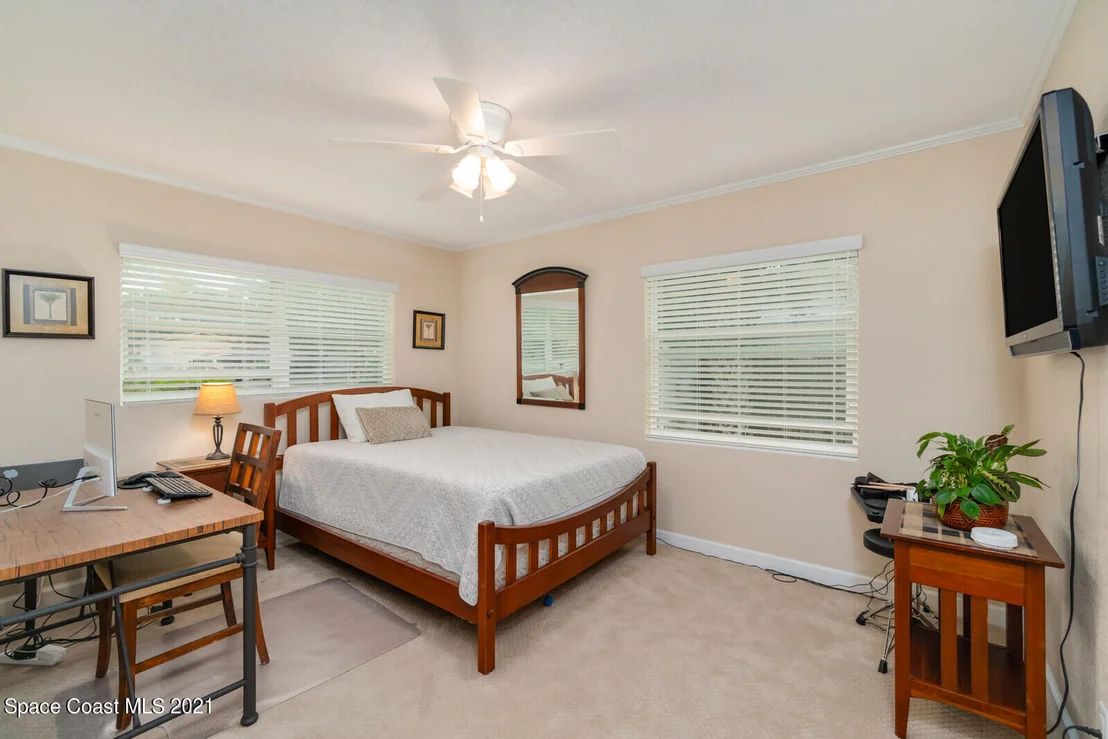 Photo of 1256 Sun Circle W