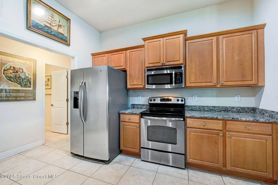 Photo of 2074 Botanica Circle