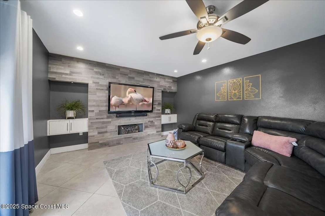 Photo of 6005 Edison Street