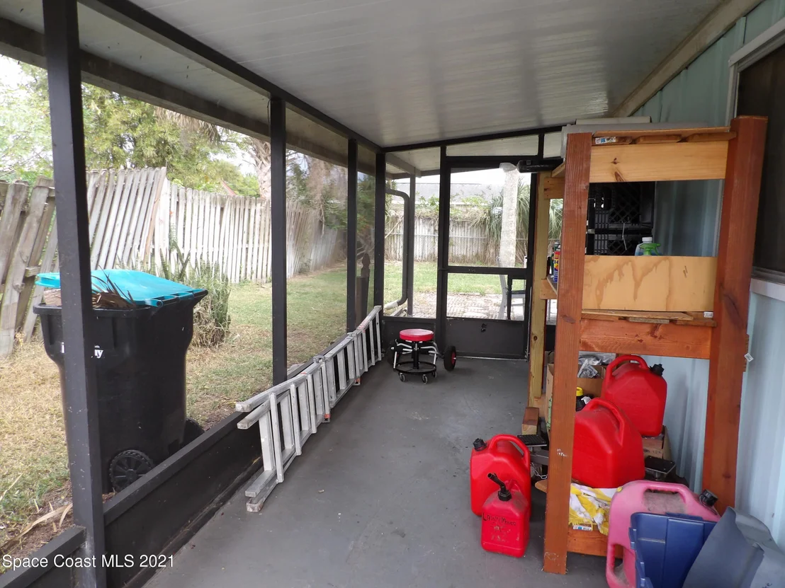 Photo of 797 Bianca Drive NE