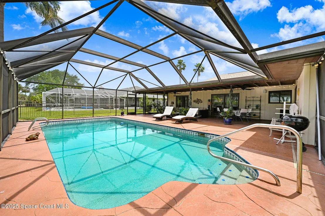 Photo of 847 Kerry Downs Circle