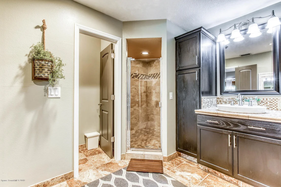 Photo of 6492 Harold Avenue