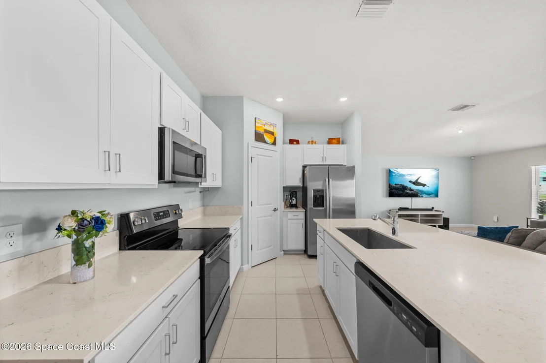 Photo of 826 Dockside Drive SW