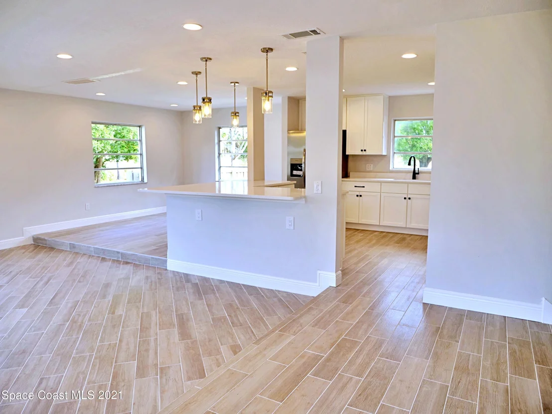 Photo of 1728 Golfview Drive