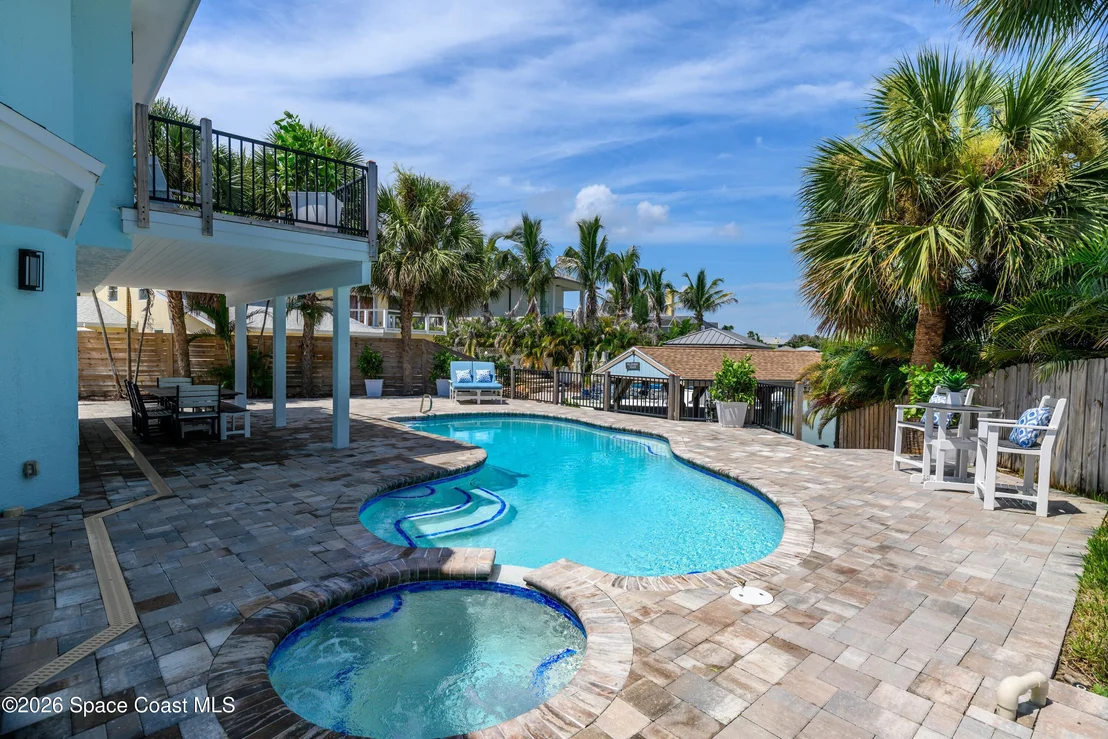 Photo of 398 Riverview Lane