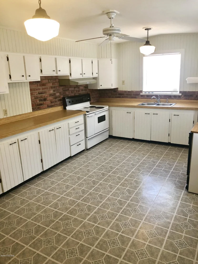 Photo of 1604 Harvard Drive