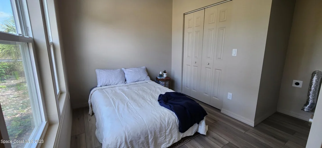 Photo of 215 Flamingo Drive