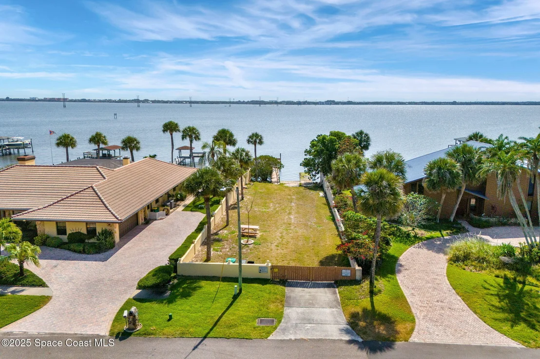 Photo of 396 Dolphin Street