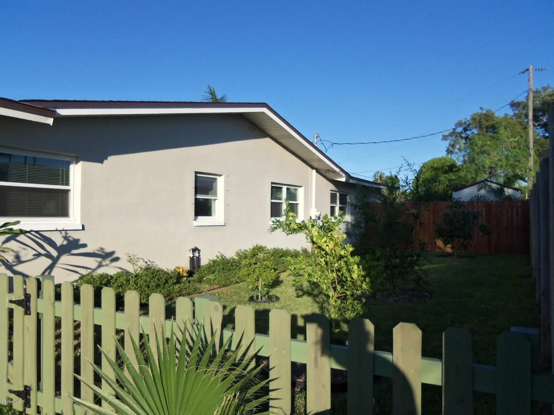 Photo of 3512 W Roundtree Drive