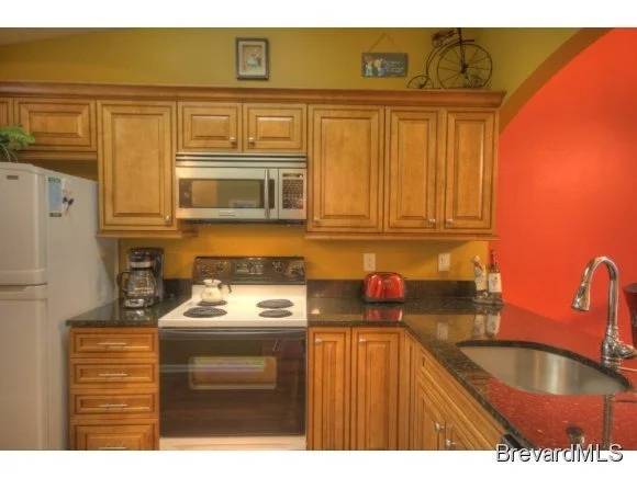 Photo of Unit 104 at 785 Luminary